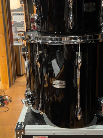 Instr - Yamaha Drumkit